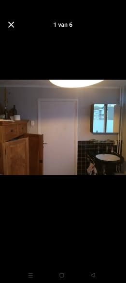Image accompanying room listing
