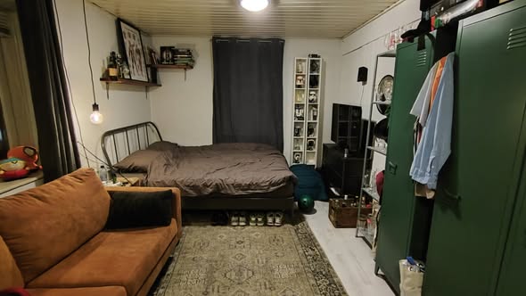 Image accompanying room listing