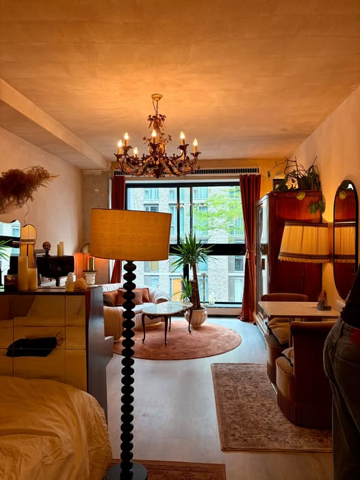 Image accompanying room listing