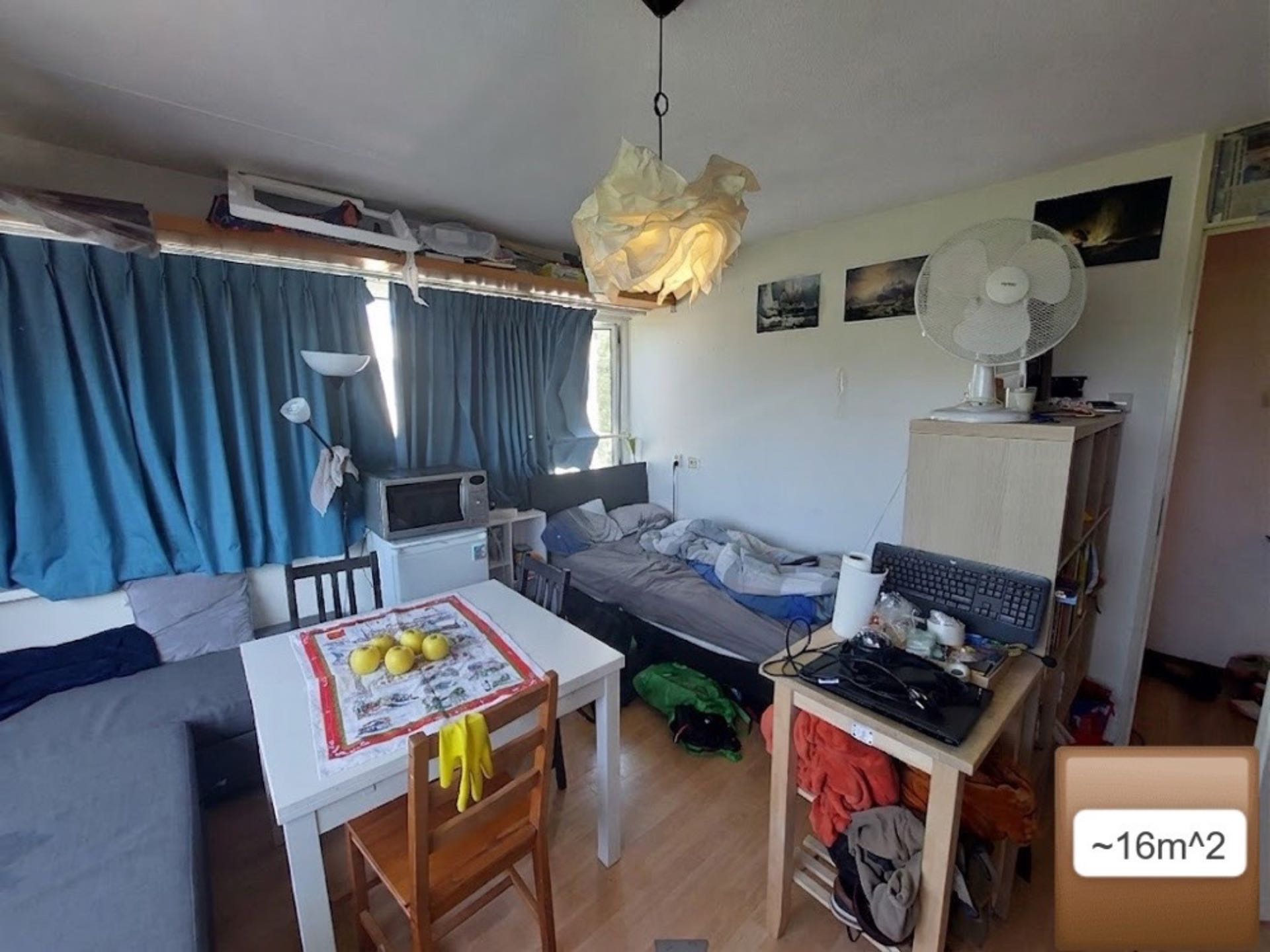 Image accompanying room listing