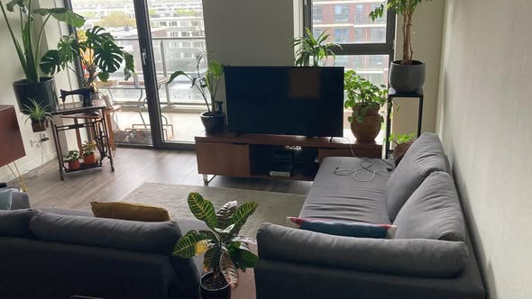 Image accompanying room listing